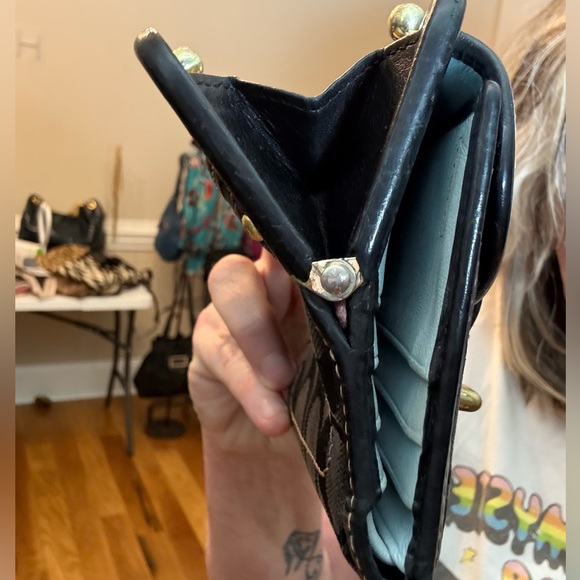 Coach Legacy French Turn Lock Wallet EUC - Picture 12 of 13